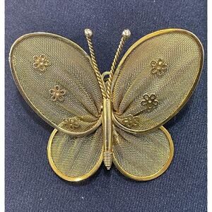 Vintage Gold Tone Butterfly Brooch Pin Mesh Filigree Floral Insect Jewelry